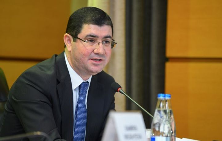 “1000 manat gəlirə görə ən çox 50 manat vergi ödəniləcək”