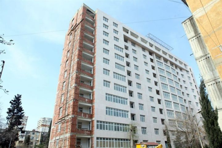 Binaları istismara qəbul etdirməyib pul qazanırlar