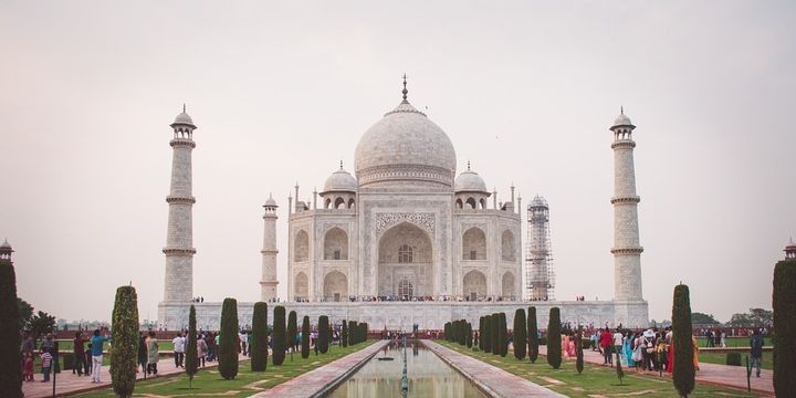 Hindistanın reytinqinin proqnozu "sabit"dən "mənfi"yə düşdü