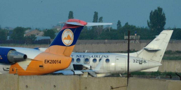 "Ermənistan humanitar yardım adı altında mülki təyyarə ilə silah gətirir"