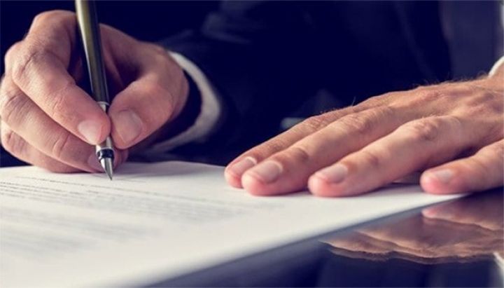 Məşhur iş adamına məxsus şirkət yenidən təşkil olunur