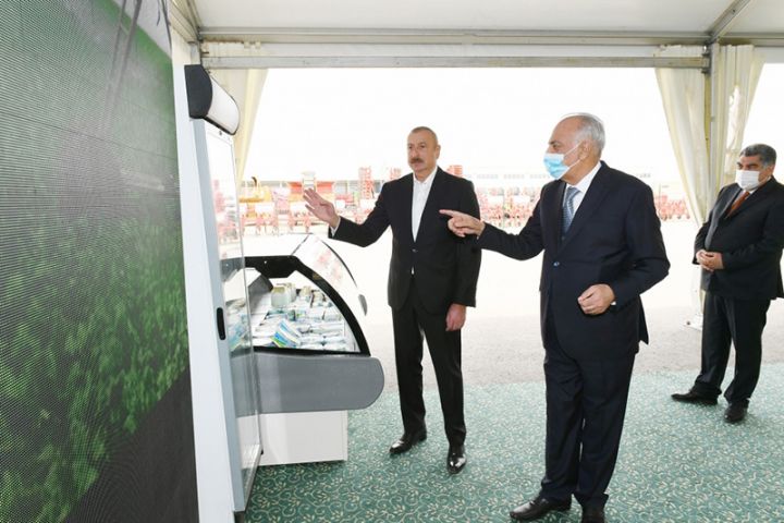 İlham Əliyev “Azərsun Şamaxı Aqropark”ın açılışında iştirak edib