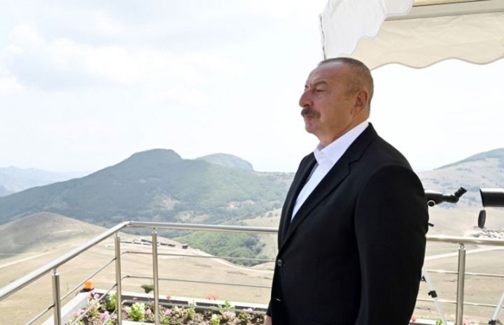 "Heç bir dövlət məmuru hansısa biznes qurumuna sahiblik etməməlidir"