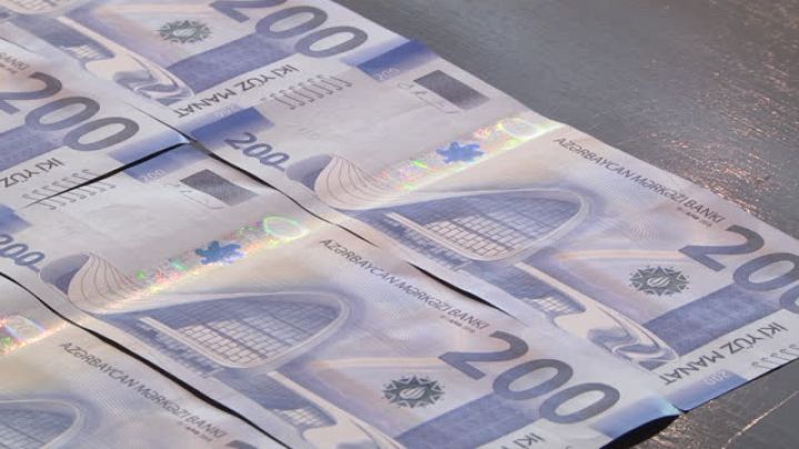 Azərbaycanda manatla geniş pul kütləsi 1 %-dən çox artıb