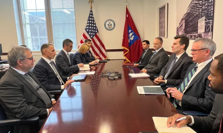 Nazir Rəşad Nəbiyev ABŞ Ticarət Departamenti katibinin müavinləri ilə görüşüb