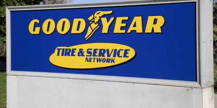 İşçilərinə maaşı şinlə ödəyəcək