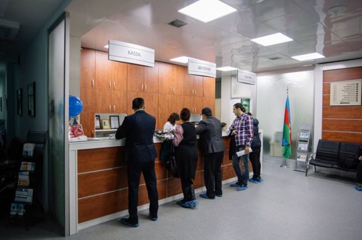 Klinikalar vergilərdən yayınır - Dövriyyə 3,2 dəfə, maaş 7,6 dəfə az göstərilib