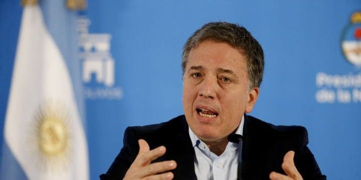 Argentinanın İqtisadiyyat naziri istefa verdi