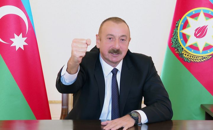 Prezident general-polkovniki və şəxsi heyəti təbrik etdi