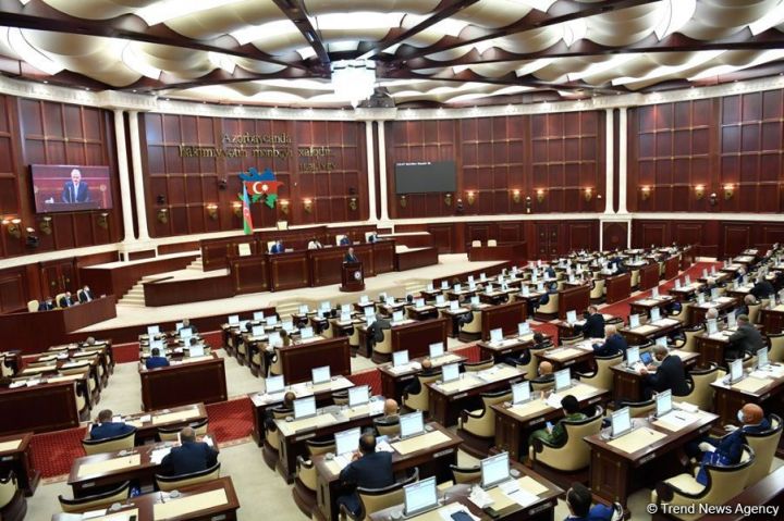 Parlamentdə “Ali təhsil haqqında ” qanun layihəsi müzakirə ediləcək
