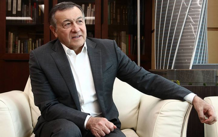 “Trampa 18 milyon dollar rüşvət verdiyimizi düşünürdülər”