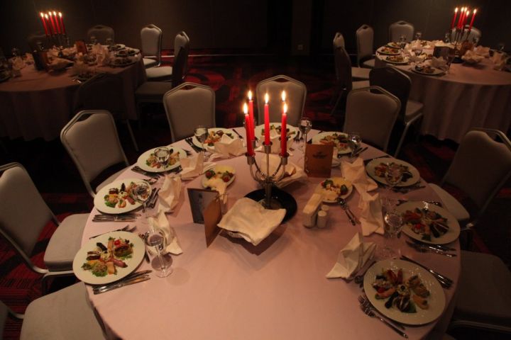 Yeni il bayramı ilə əlaqədar kafe və restoranların iş saatı uzadıldı