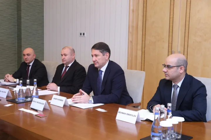 AYİB ilə su və şəhər infrastrukturu üzrə əməkdaşlıq məsələləri müzakirə edilib