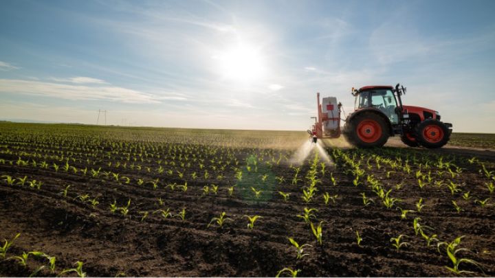 İran müharibəsi kimyəvi pestisid və gübrə qiymətlərinə də təsir etməyə başlayıb
